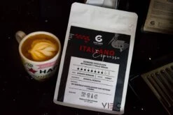 Italiano Espresso Honey Process Vietnamese Koffiebonen Aanbieding 250g GAIA Cafe 23 Italiano Espresso Honey Process Vietnamese Koffiebonen Aanbieding 250g GAIA Cafe -Koffieserie Winkel 1200x800 15